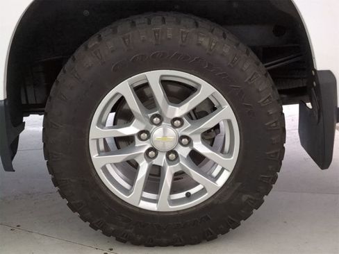 Used 2020 Chevrolet Silverado 1500 LTZ image 13