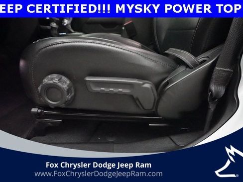 Used 2023 Jeep Wrangler Unlimited Sahara w/ Cold Weather Group image 28