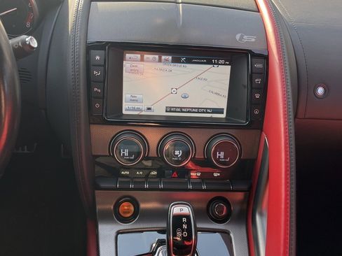 Used 2017 Jaguar F-TYPE S image 10