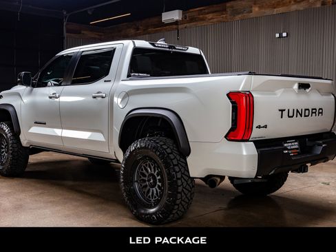 Used 2024 Toyota Tundra Limited AWD/4WD image 6