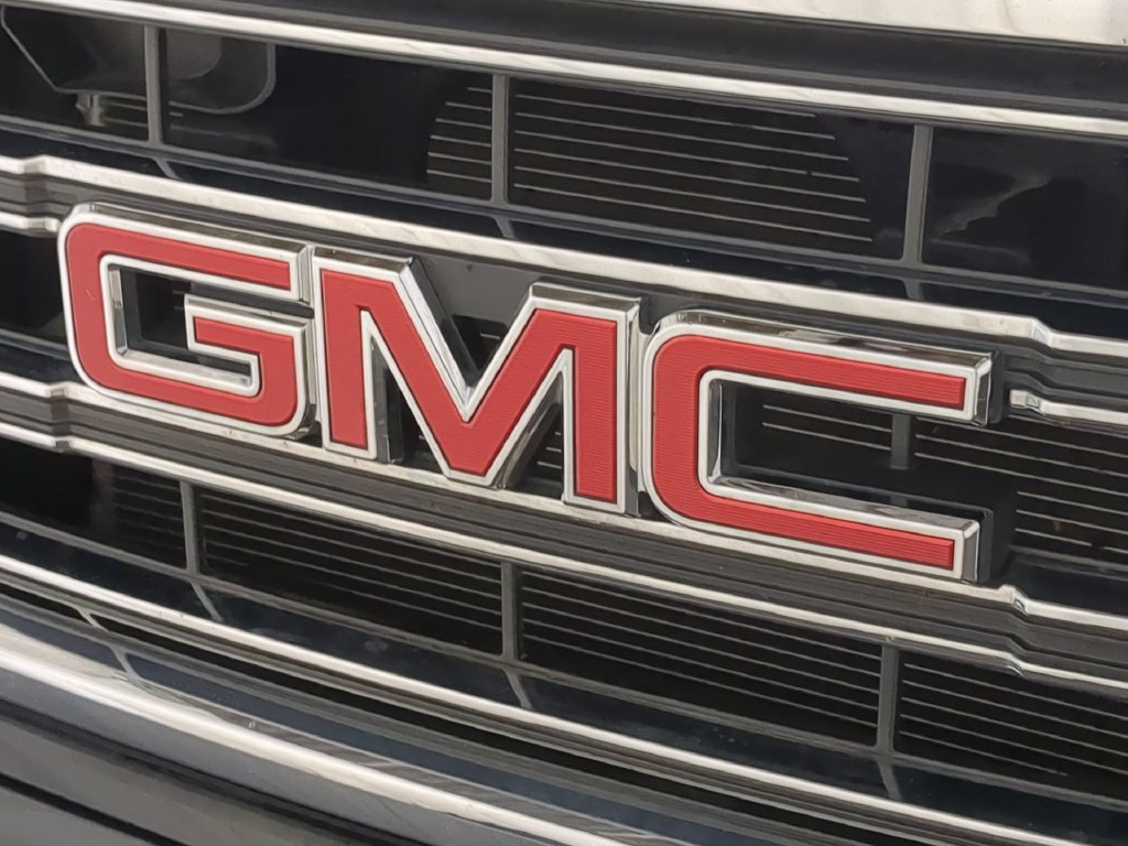 Used 2015 GMC Sierra 1500 SLT w/ Max Trailering Package AWD/4WD image 15