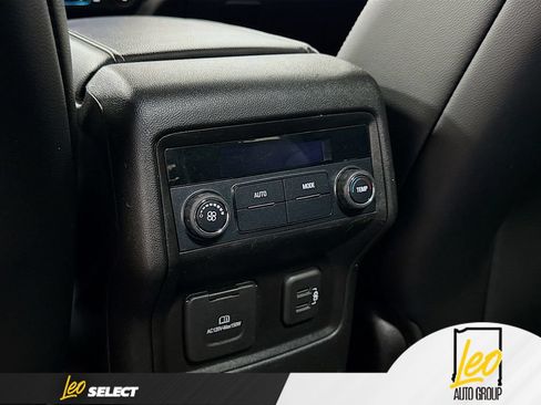Used 2019 GMC Acadia SLT w/ LPO, Floor Liner Package FWD image 29