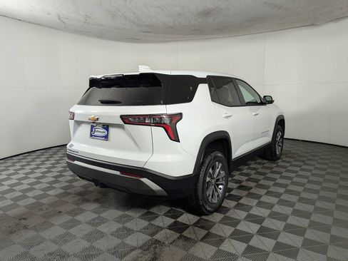 New 2026 Chevrolet Equinox LT image 7