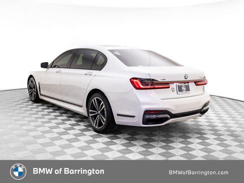Used 2020 BMW 750i xDrive image 3