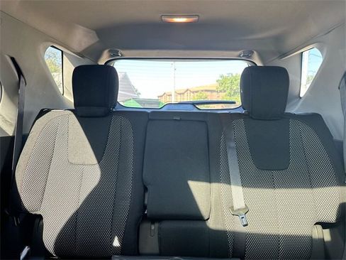 Used 2016 Chevrolet Equinox LT w/ Convenience Package image 21