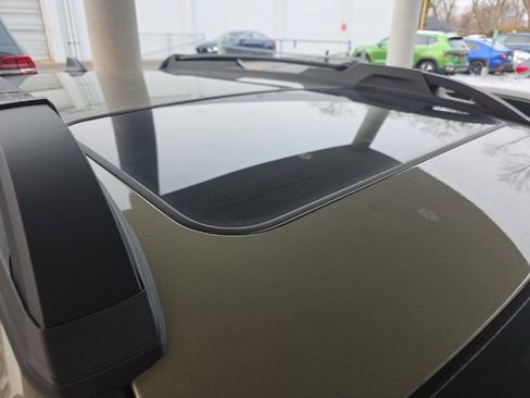 Used 2025 Subaru Outback Limited XT image 3