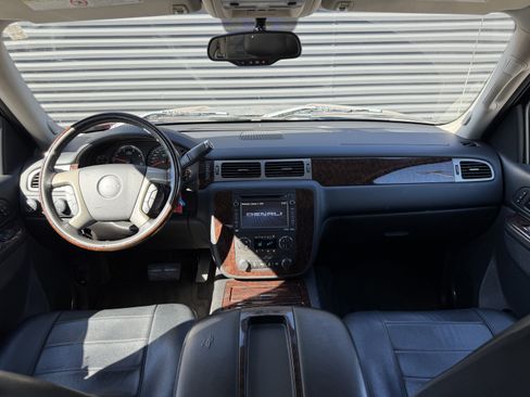 Used 2013 GMC Sierra 2500 Denali w/ Suspension Package, Off-Road image 24