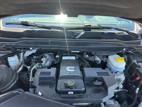 Used 2023 RAM 2500 Limited AWD/4WD image 8