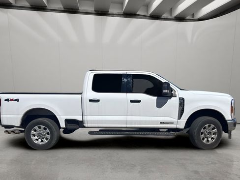 Used 2024 Ford F250 XLT image 6