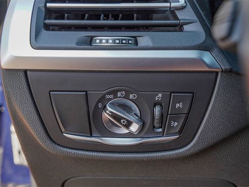 Used 2024 BMW X3 sDrive30i w/ Convenience Package image 25