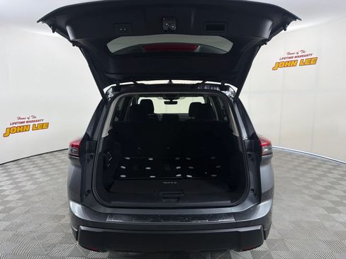 New 2026 Nissan Rogue SV FWD image 5