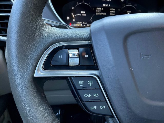 Used 2019 Lincoln Nautilus FWD image 13