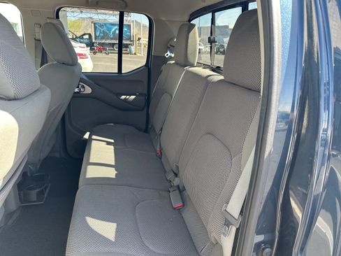 Used 2016 Nissan Frontier SV AWD/4WD image 10