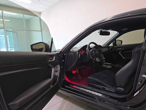 Used 2013 Scion FR-S RWD image 22