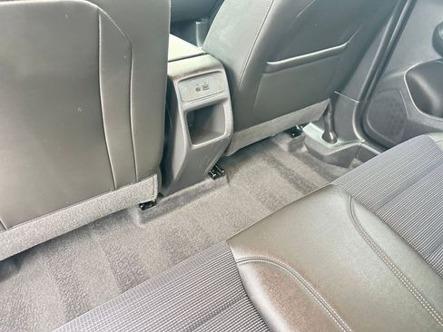 Used 2025 Buick Envista Preferred image 24