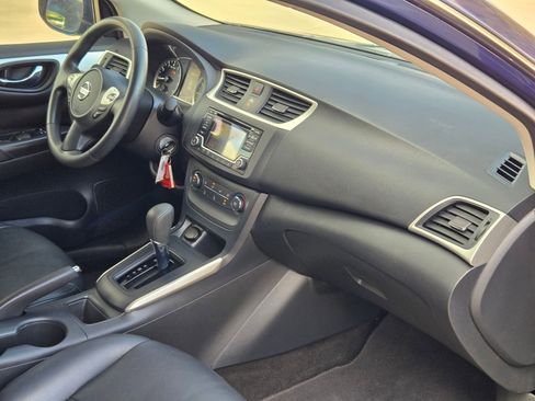 Used 2018 Nissan Sentra S image 29