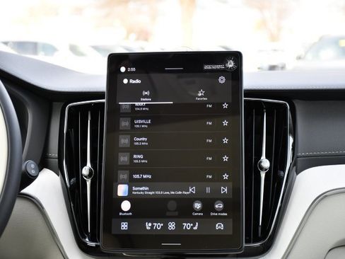 New 2026 Volvo XC60 B5 Ultra w/ Protection Package Premier image 24