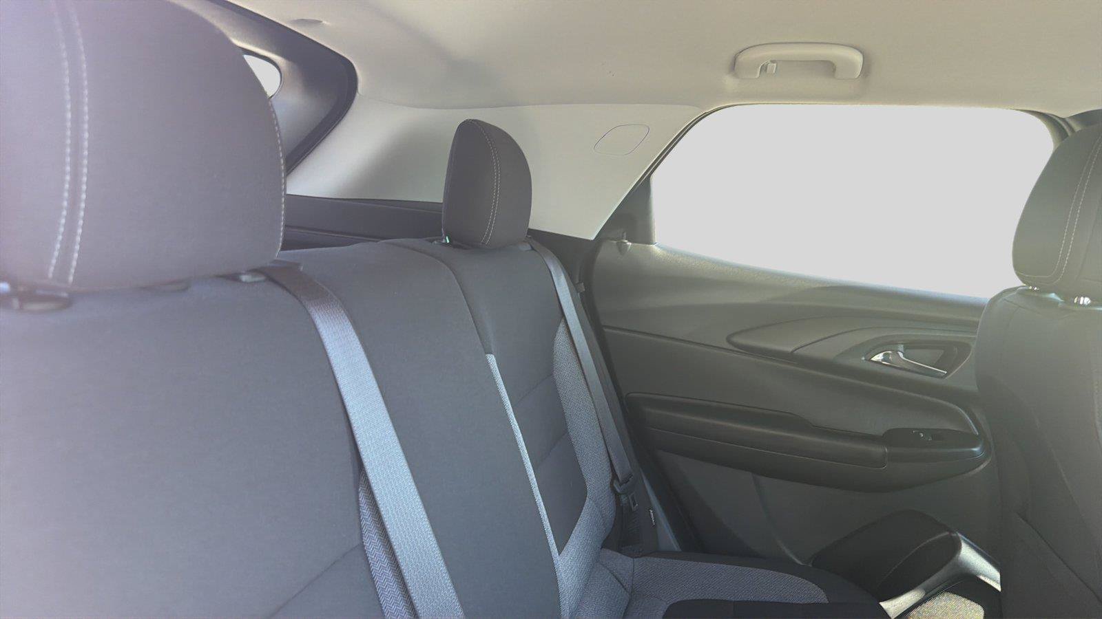 Used 2024 Chevrolet TrailBlazer LT w/ LT Cold Weather Package FWD image 19