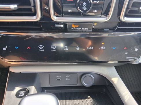 New 2026 Nissan Sentra SL w/ Floor Mat Package FWD image 16