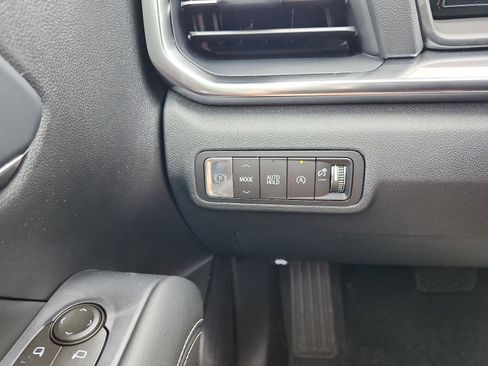 New 2026 GMC Terrain Elevation FWD image 17