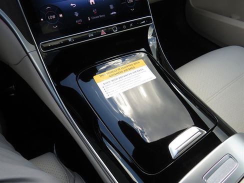 Used 2026 Mercedes-Benz C 300 4MATIC Sedan image 18