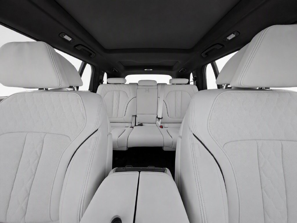 Used 2027 BMW X7 M60i AWD/4WD image 30
