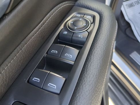 Used 2024 GMC Yukon XL Denali image 48