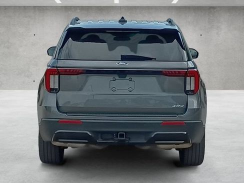 Used 2025 Ford Explorer ST-Line w/ ST-Line Street Pack AWD/4WD image 15