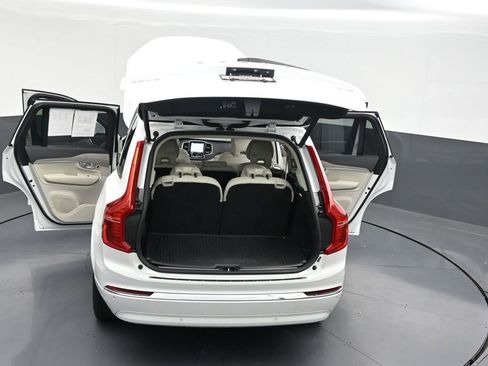 Used 2025 Volvo XC90 B5 Plus w/ Protection Package Premier AWD/4WD image 36