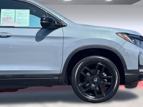 Used 2025 Honda Passport Black Edition image 21
