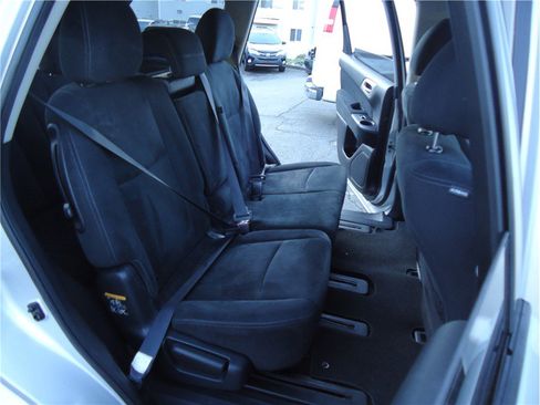 Used 2013 Nissan Pathfinder SV image 15