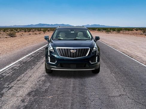 New 2026 Cadillac XT5 Premium Luxury image 2