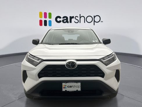 Used 2024 Toyota RAV4 LE AWD/4WD image 8