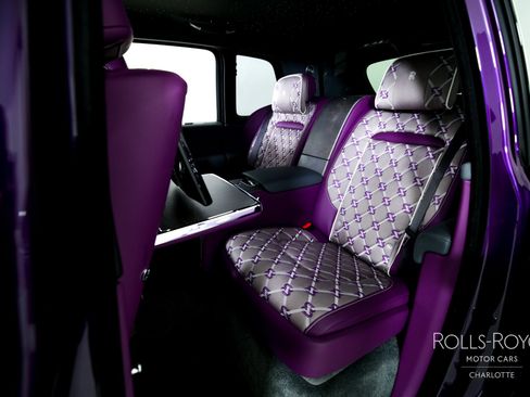 Used 2025 Rolls-Royce Cullinan image 18