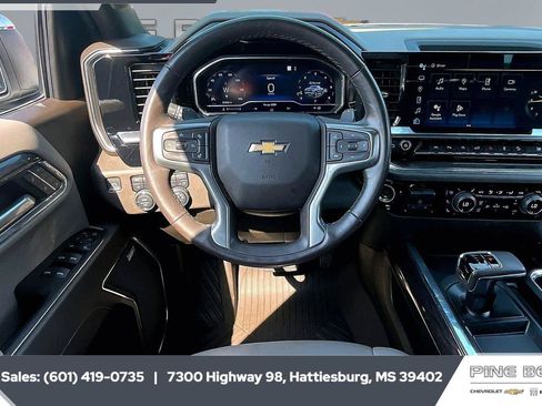 Used 2023 Chevrolet Silverado 1500 LTZ AWD/4WD image 6