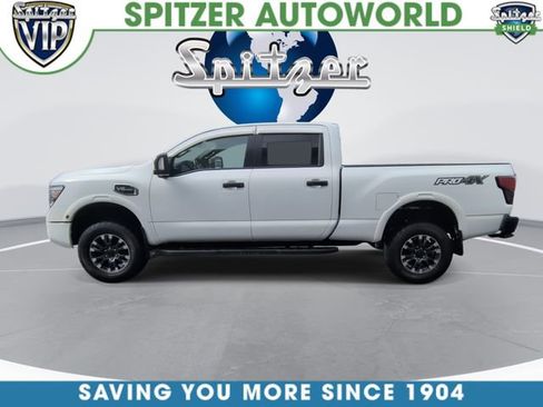 Used 2024 Nissan Titan PRO-4X w/ Pro-4x Convenience Package image 6