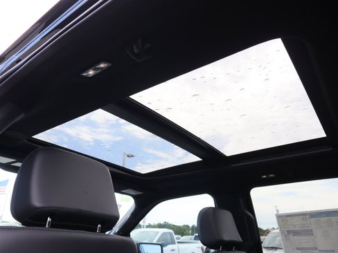 New 2025 Ford F150 Platinum w/ Equipment Group 702A High image 38