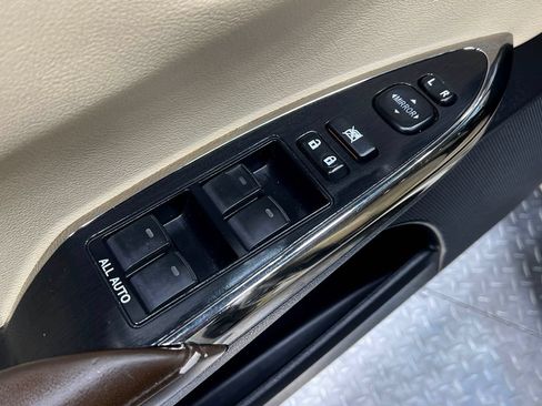 Used 2015 Toyota Avalon XLE Premium FWD image 17