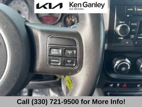 Used 2016 Jeep Patriot High Altitude image 30