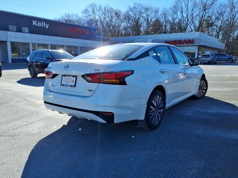 Certified 2023 Nissan Altima 2.5 SV image 5