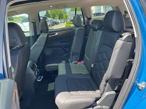 New 2026 Volkswagen Atlas SE FWD image 23