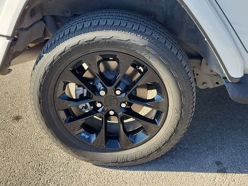 Used 2021 Jeep Wrangler Unlimited Sahara image 12