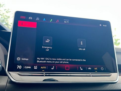 Certified 2025 Volkswagen GTI SE FWD image 20