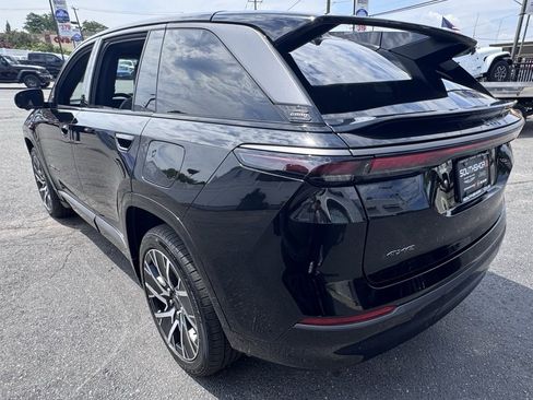 New 2025 Jeep Wagoneer S Limited image 5