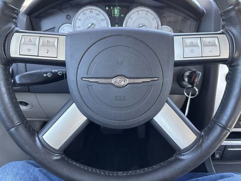 Used 2006 Chrysler 300 C RWD image 30