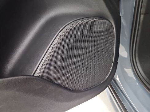 Used 2020 Volvo XC90 T6 Momentum image 32