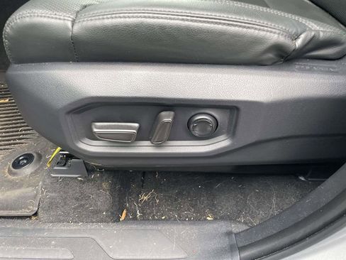 Used 2024 Toyota Tundra Limited image 29