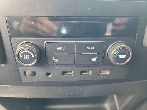 Certified 2018 Chevrolet Tahoe LT AWD/4WD image 31