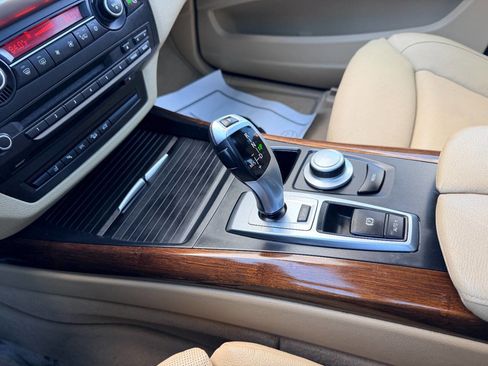 Used 2008 BMW X5 4.8i image 40