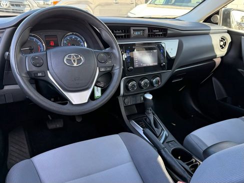 Used 2017 Toyota Corolla L image 27